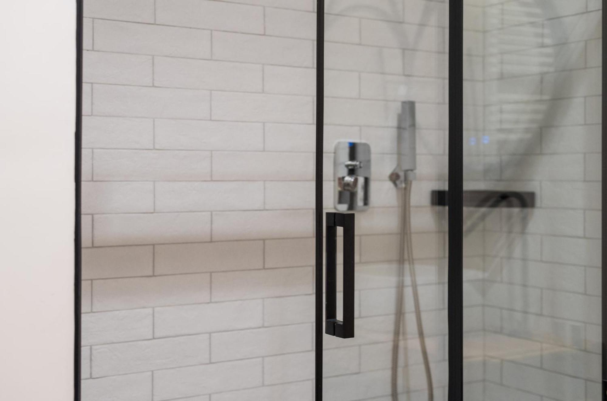 Super Comfort Pisino Street Appartement *